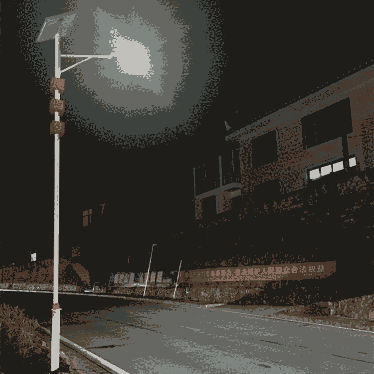 現(xiàn)貨4-8米太陽能路燈促銷3米太陽能庭院燈 生產(chǎn)廠家 歡迎咨詢