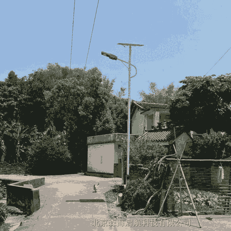 供應(yīng)鋰電太陽能路燈 現(xiàn)貨供應(yīng)5-8米 價(jià)格促銷